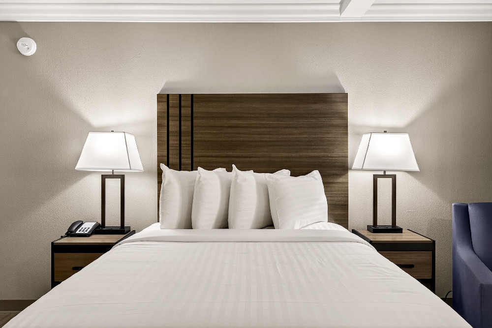 Deluxe Queen Non Smoking